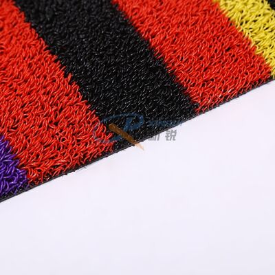 Enkele Dubbele Kleur Hoge Snelheid PVC Coating Garen Polyester Garen Maakmachine Voor Gordijn