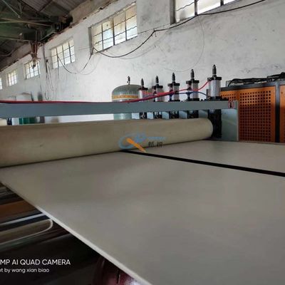 12mm pp Holle Bekistingsblad Productiemachine