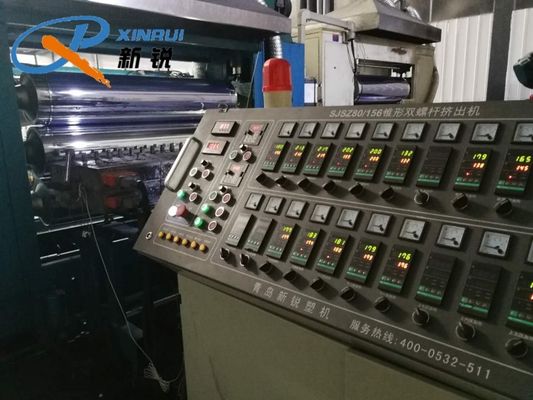 Dubbele Schroefbreedte 1220mm pvc-Raad die Machine voor Meubilairraad maken