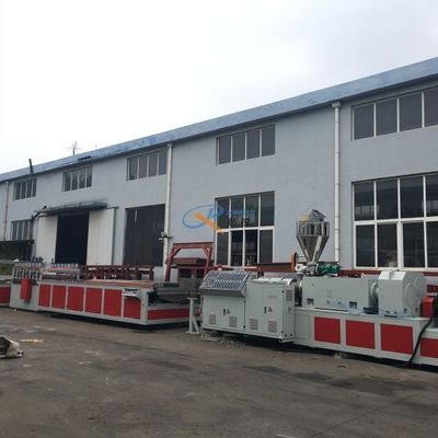 De Deurcomité van pvc van SJSZ80 WPC Holle Productielijn