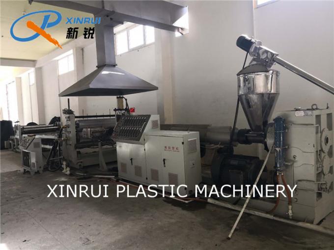 De verschillende Hoogste Materiële van de het Tapijtdeklaag van pvc TPR Plastic Vloer Mat Making Machine